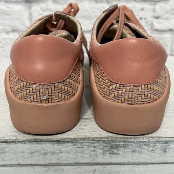 Stylish Pink Woven Women's Sneakers - Picture 12 of 16